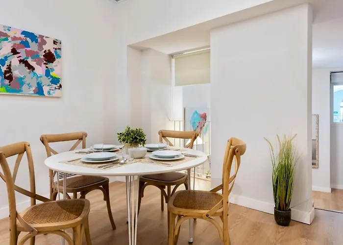 Suites Sevilla Plaza